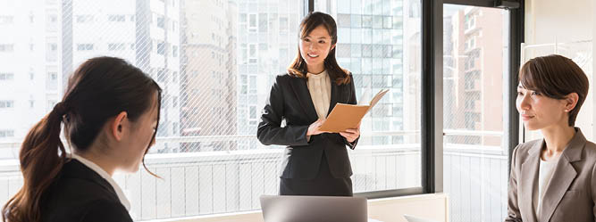 Business women meeting